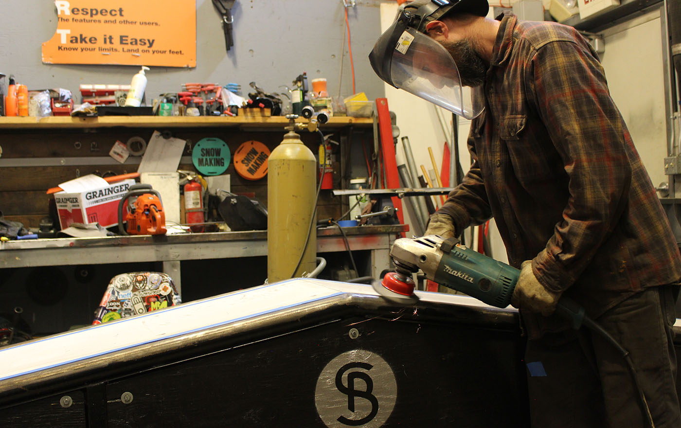 Terrain park staff building features